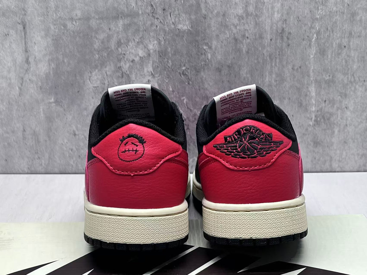 Air Jordan 1 Retro Low OG “Black/Varsity Red”