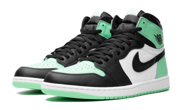 Air Jordan 1 Retro High OG “Green Glow” DZ5485-130