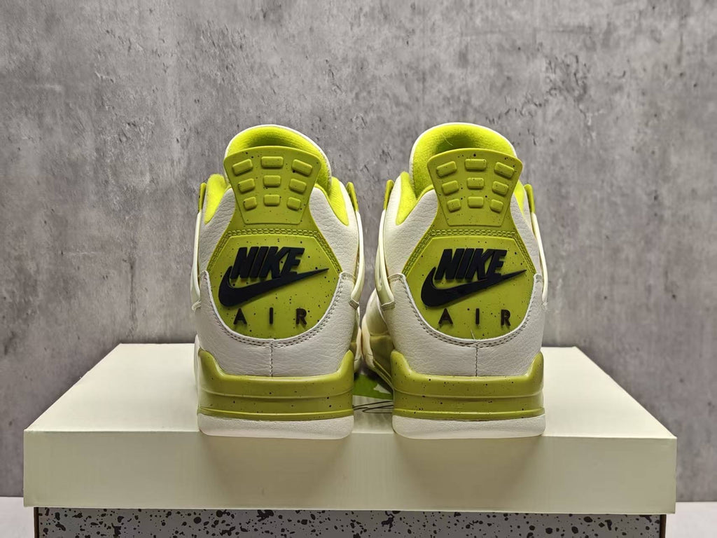(WMNS) Air Jordan 4 Retro "Oil Green"